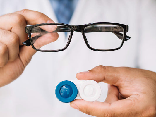 Contact Lenses or Glasses? Which One is Right for You?